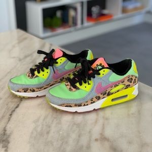 Nike Air Max 90 LX Sneakers